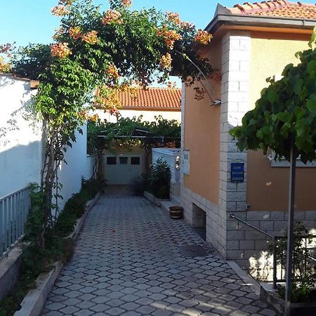Villa Vinka Orebic Bagian luar foto